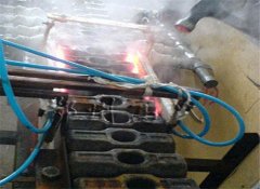 河北石家庄客户购买中频感应加热机用于羊角锤的淬火热处理
